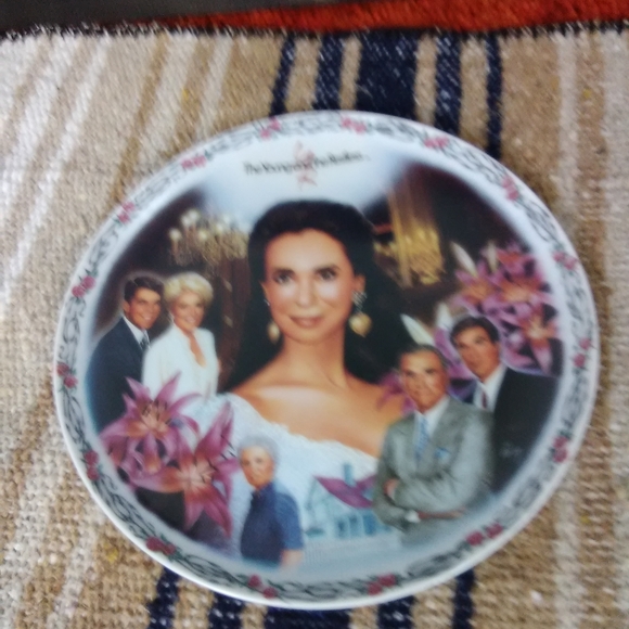 PLATE YOUNG AND THE RESTLESS DECOR HOME VINTAGE - Picture 9 of 14